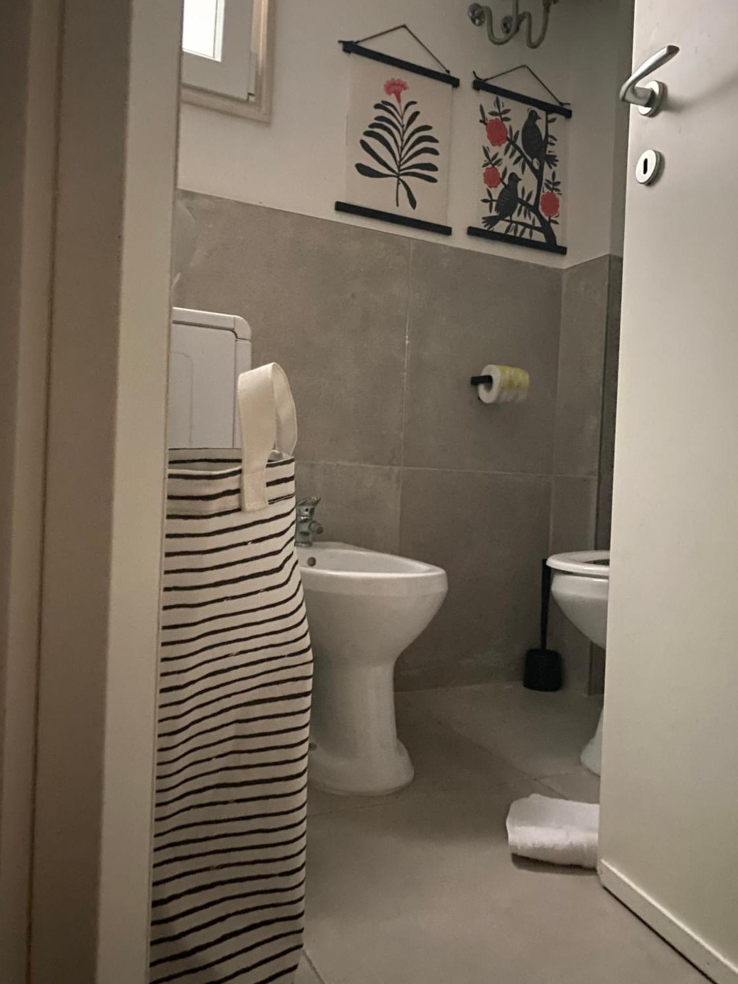 Ferienwohnung Casaro Stazione Bari Exterior foto
